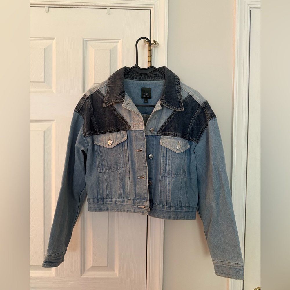 wild fable Two-Tone Light and Dark Blue Cropped Denim Jacket